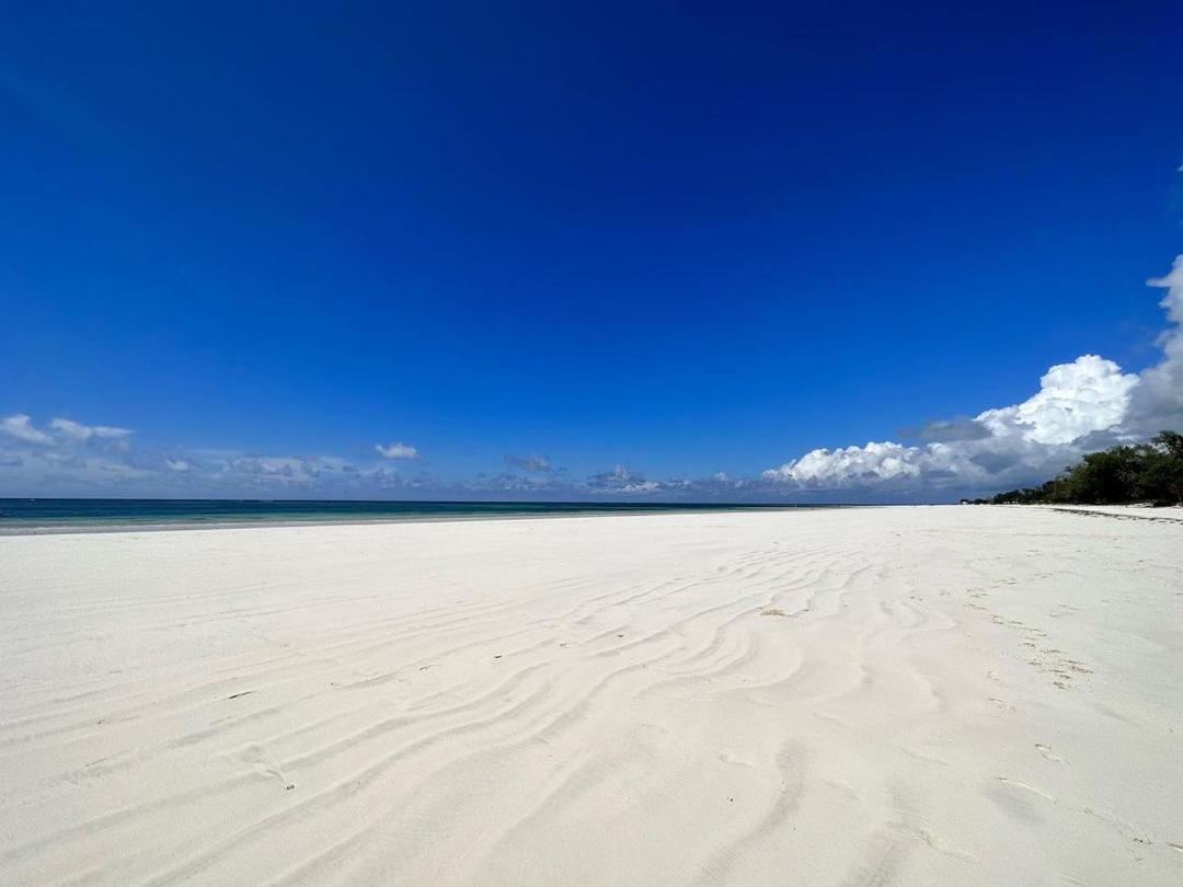 Tahira Villa Diani Beach Room photo